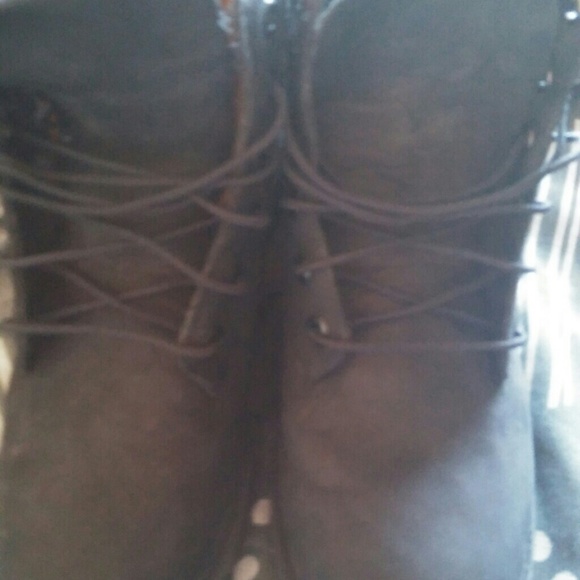 Timberlands - Picture 4 of 4